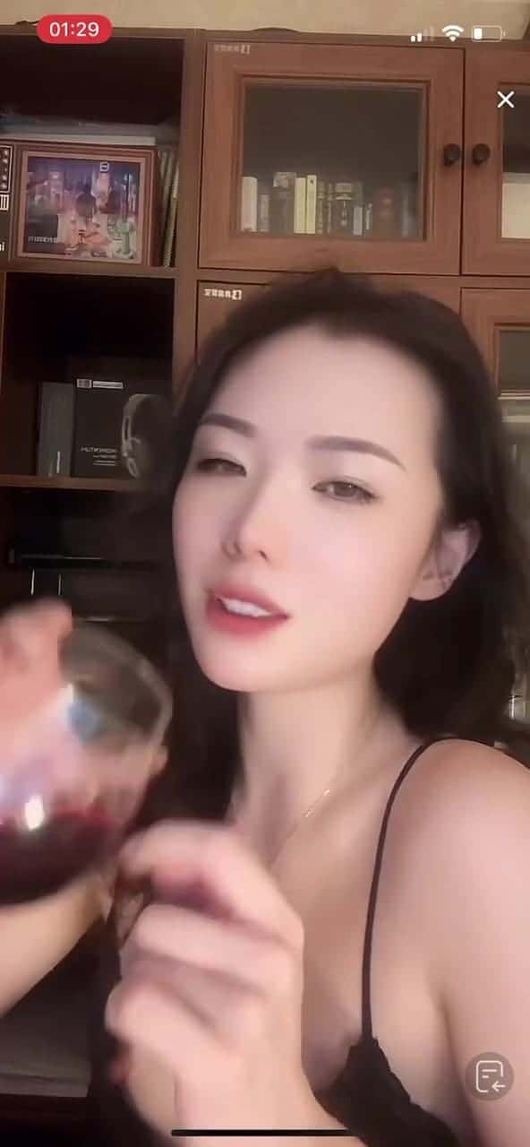 抖音闪现: 颜值主播各显神通 擦边 闪现走光 一周精选合集650V/4.55G